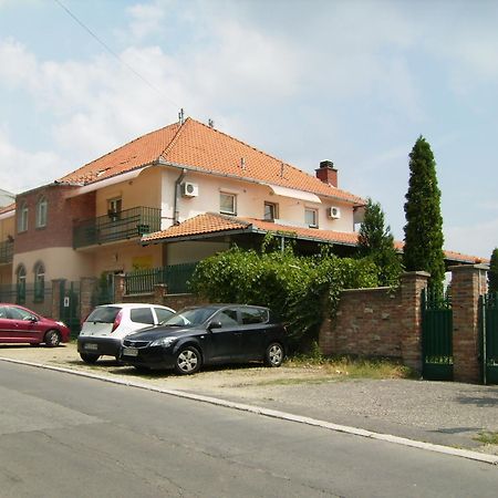 Villa Nevenka Rooms Belgrad Exterior foto